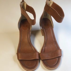 Frye Sandals  9M NWT